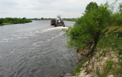 Река Ясельда - одна из красивейших рек Полесья, по берегам которой издревле селились люди, а сегодня расположены исторические и современные поселения