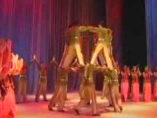  Армения:  
 
 Армянские народные танцы 