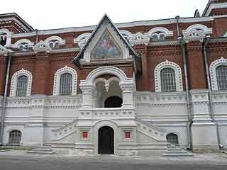  グシ＝フルスタリヌイ:  ヴラジーミル州:  ロシア:  
 
 Сrystal museum, Georgievsky cathedral 
