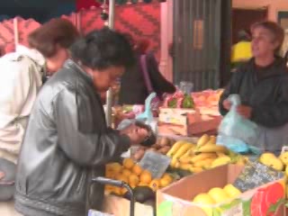  勃艮第:  法国:  
 
 Market in Dijon