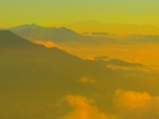  الصين_(منطقة):  Taiwan:  
 
 Sunset in Taiwan Mountains 