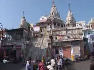  Удайпур:  Раджастхан:  Индия:  
 
 Храм Вишну в Удайпуре