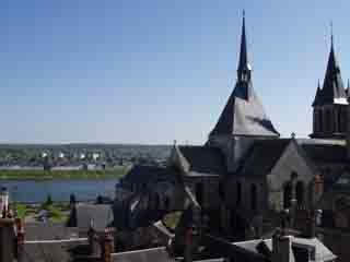  France:  
 
 Blois