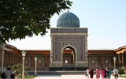 У мусульман посещение Мемориального комплекса Имам аль-Бухари — приравнивается к малому хаджу.