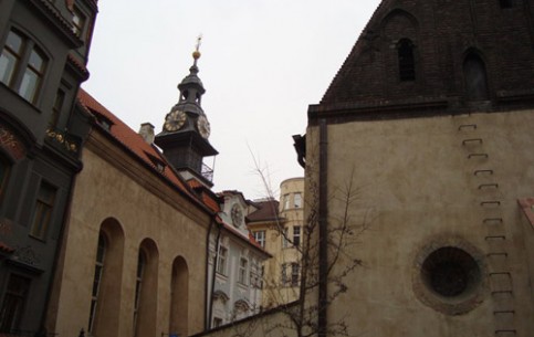 Synagogue and the cemetery are major monuments of Jewish antiquities belong to the Prague Museum of Judaica. Observing the museum exhibits is not separable from an excursion trough Jewish Ghetto 