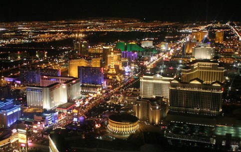 The state of Nevada attracts lovers of gambling, mountain resorts, quiet recreation and fishing on lake shores