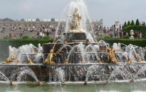 The Palace of Versailles is famous not only as a building, but as a symbol of the system of absolute monarchy - it was the centre of political power in France from 1682 until the beginning of French Revolution