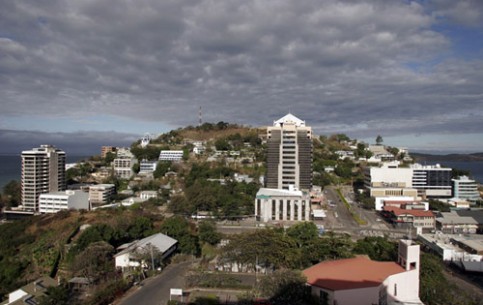 The commercial and official centre of the nation is in itself a microcosm of Papua New Guinea, catering for about 200,000 people, as well as 800 diverse languages and cultures.