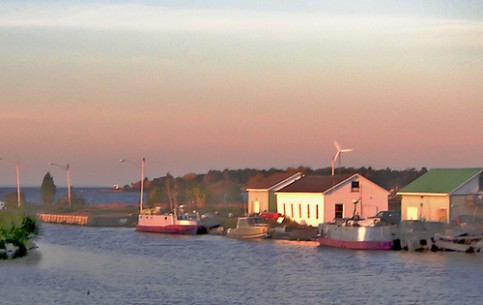 Блайнд-Ривер - маленький городок на северном берегу озера Гурон, в тихой живописной местности с идеальными условиями для водного и рыболовного туризма