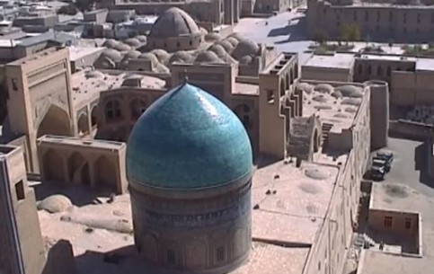  乌兹别克斯坦:  
 
 Blue mosques of Uzbekistan