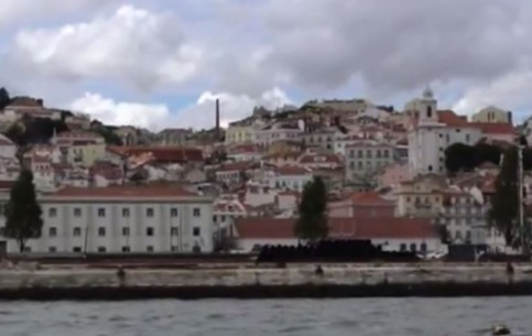  Лиссабон:  Португалия:  
 
 Прогулка по реке Тахо в Лисбоне