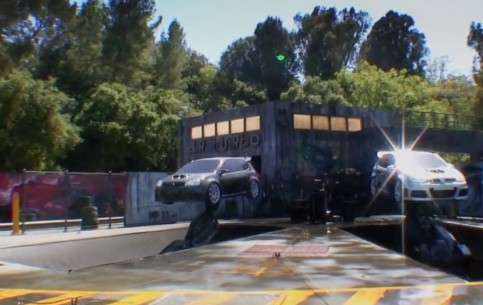  الولايات_المتحدة:  كاليفورنيا:  لوس أنجلوس:  
 
 Fast and the Furious шт Universal Studios