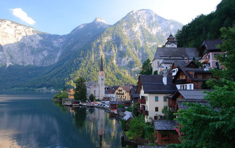  النمسا:  Upper Austria:  
 
 Hallstatt