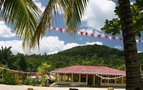  ساموا:  
 
 Manono Island
