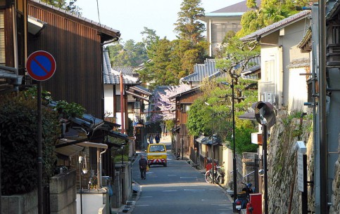  広島市:  日本:  
 
 宮島町