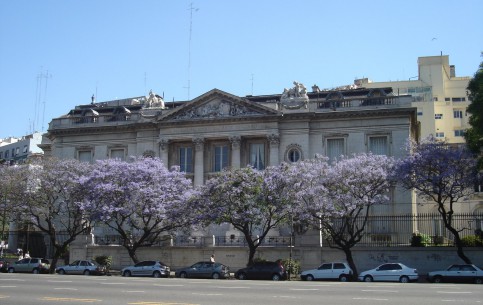  布宜诺斯艾利斯:  阿根廷:  
 
 Museums in Buenos Aires