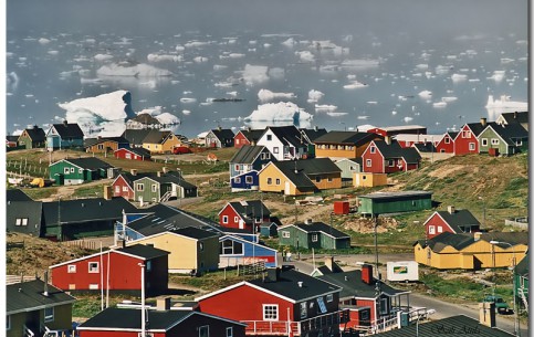  Greenland:  デンマーク:  
 
 Nuuk