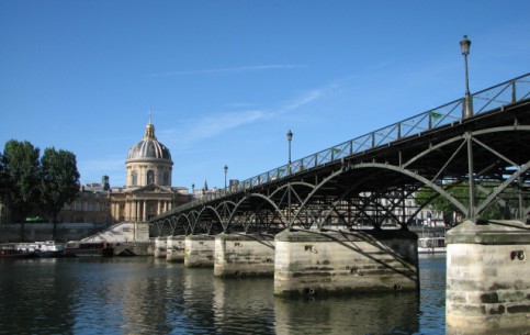  Париж:  Франция:  
 
 Мост Искусств