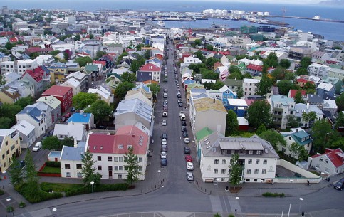  アイスランド:  
 
 レイキャヴィーク