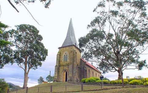 Историческая деревня Ричмонд под Хобартом славится прежде всего своим мостом, старейшим в Австралии, и самой старой в стране католической церковью