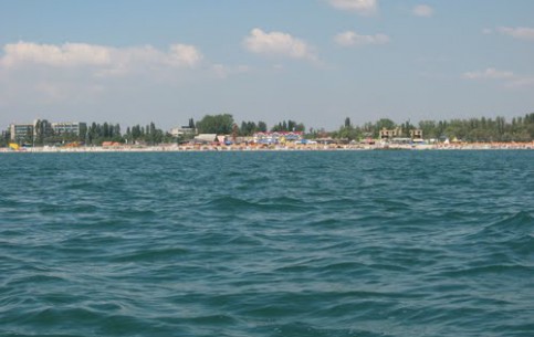  Kherson:  Ukraine:  
 
 Salisnyj Port