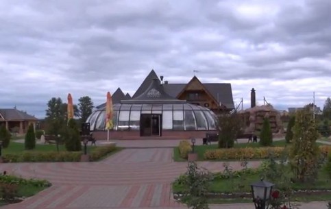  بيلاروسيا:  مينسك:  
 
 Syabry Recreation Center 